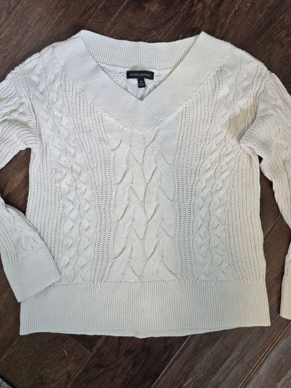 Banana Republic Cream Cable-Knit V-Neck Sweater